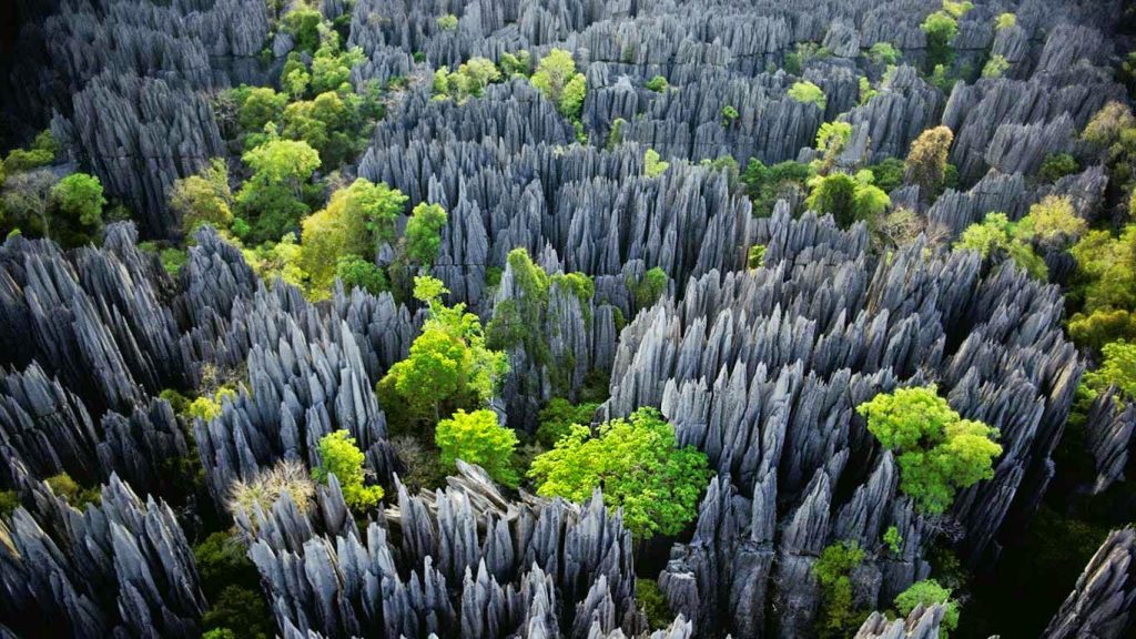 mada-tsingy-lands-madagascar-paysages-afrique-4